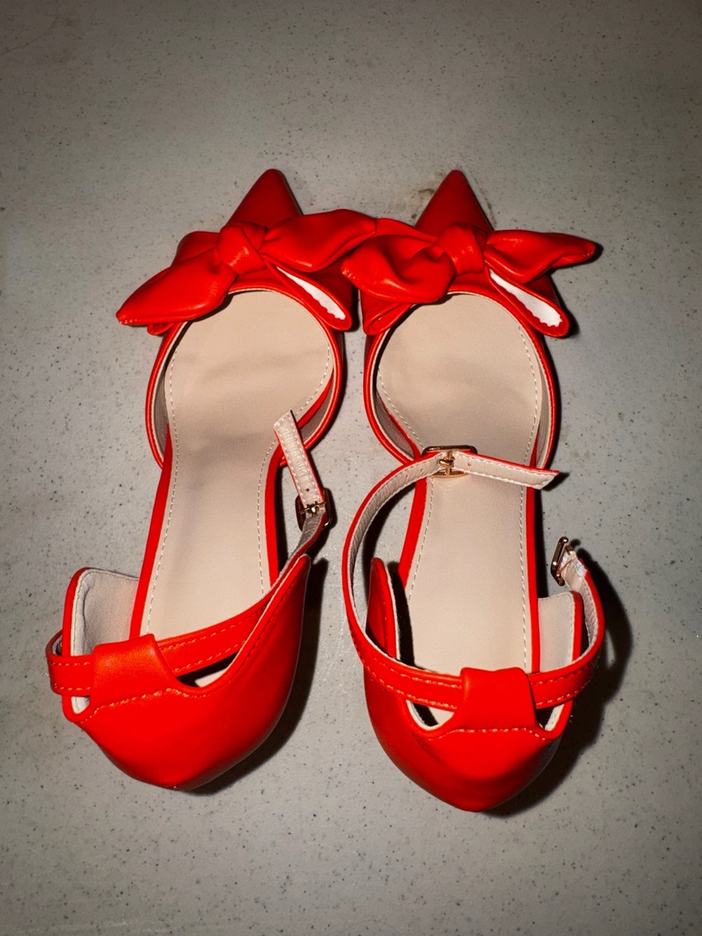 Women’s Orange Bow Pointed-Toe Ankle Strap Heels - Picture 3 of 7